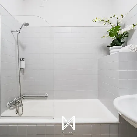 Apartamento Mystay - Happy Mountain First